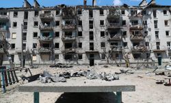 Rusya'nın Kiev'e düzenlediği hava saldırılarında 27 kişi hayatını kaybetti
