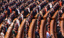 Xi: Çin Komünist Partisi'nin halkın silahlı kuvvetleri üzerindeki mutlak liderliği sürdürülmeli