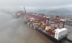 Çin ile Avrupa arasındaki Arktik deniz nakliye rotasında haftalık seferler başladı