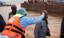 Kongo Demokratik Cumhuriyeti'nde yolcu teknesi Ebola şüphesi üzerine durduruldu
