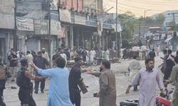 Pakistan'da protesto gösterisi yakınında intihar saldırısı: 14 ölü, 26 yaralı