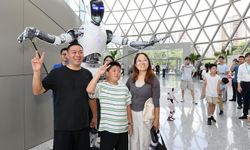 Shanghai Bilim ve Teknoloji Müzesi 100 milyonuncu ziyaretçisini ağırladı