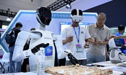 2026 Çin Uluslararası Tüketici Elektroniği Fuarı'nda yapay zeka teknolojileri büyük ilgi gördü