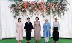 Çin Cumhurbaşkanı Xi'nin eşi Peng Liyuan, 2026 Shanghai İşbirliği Örgütü Zirvesi'nde lider eşleri için düzenlenen etkinl
