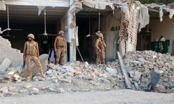 Çin Dışişleri Bakanı, Pakistan'da polis yerleşkesine düzenlenen saldırı nedeniyle taziye mesajı gönderdi