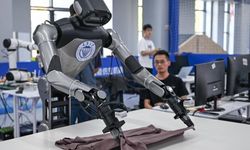Çin'de akıllı robotlar hünerlerini yarıştırdı