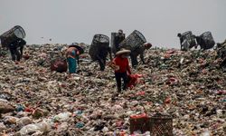 Endonezya'da Çin teknolojisiyle atıktan enerji üretecek tesisin temeli atıldı