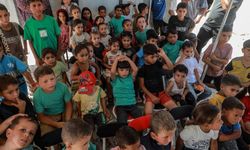 Filistin Kızılayı, 'Hayal Otobüsü' projesiyle Filistinli çocuklara destek oluyor