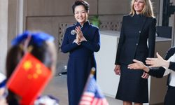 Peng Liyuan ve Melania Trump, Washington'da Ulusal Asya Sanatları Müzesi'ni ziyaret etti