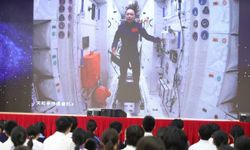 Shenzhou-23 mürettebatı Hong Kong ve Makao'daki öğrencilere canlı uzay dersi verdi