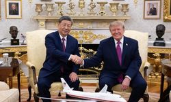 Xi ve Trump, Beyaz Saray'daki karşılama töreninin ardından Oval Ofis'te görüştü