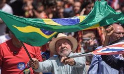 Brezilya Devlet Başkanı Lula, Sao Paulo kentinde seçim mitingi düzenledi