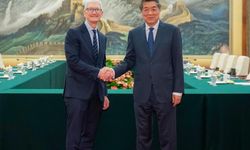Çin Başbakan Yardımcısı He, Apple Yönetim Kurulu Başkanı Tim Cook ile görüştü