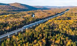 Çin'in kuzeyindeki hızlı tren hattında etkileyici sonbahar manzaraları