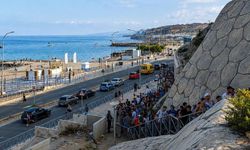İtalya, İspanya ile hava ve deniz sınırlarındaki kontrolleri 15 gün daha uzatma kararı aldı