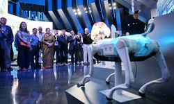 Küresel Yönetişim Forumu katılımcıları Xiong'an'daki bilim ve inovasyon merkezini gezdi