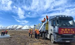 Xizang (Tibet) Özerk Bölgesi'nde depremin ardından prefabrik evler kuruluyor