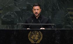 Zelenskiy: Cephe hatlarındaki çatışmaları durdurmaya hazırız ama topraklarımızdan taviz vermeyiz