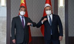Çin Dışişleri Bakanı Wang Yi'den Türk mevkidaşına geçmiş olsun mesajı