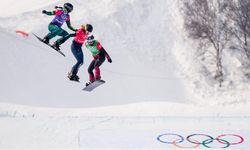 Beijing 2022'de kadınlar snowboard kros mücadelesi