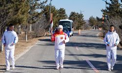 Olimpiyat Meşalesi Turu Çin'in Hebei eyaletinde devam ediyor