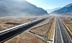 Tibet'te 2021'de 120 bin kilometre yol hizmete girdi