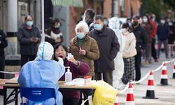 Shanghai'da, kapalı yönetim uygulamasının 2. aşamasında 14 milyondan fazla kişiye Kovid-19 taraması yapıldı