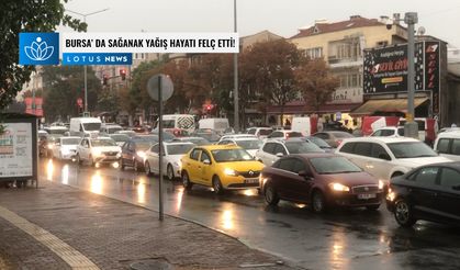 Bursa' da sağanak yağış hayatı felç etti