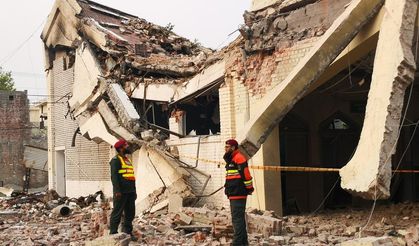 Hindistan ile Pakistan arasındaki gerginlik tırmanıyor: 31 ölü, 57 yaralı