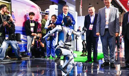 Çin'in teknoloji alanında elde ettiği son başarılar 8. Çin Uluslararası İthalat Fuarı'nda sergilendi