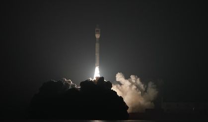 Çin, denizden fırlattığı Smart Dragon-3 roketiyle uzaya yeni uydu grubu gönderdi