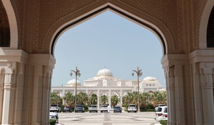 BAE'nin başkenti Abu Dabi'de petrokimya tesisinde çıkan yangınlar kontrol altına alındı