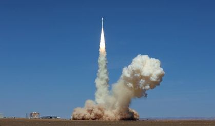 Çin, 8 uydu taşıyan Lijian-1 Y12 roketini fırlattı