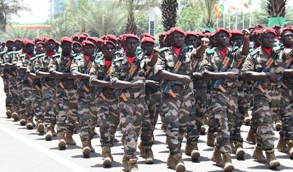 Gerilimin tırmandığı Mali'de Savunma Bakanı bombalı saldırıda hayatını kaybetti