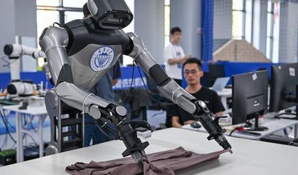 Çin'de akıllı robotlar hünerlerini yarıştırdı