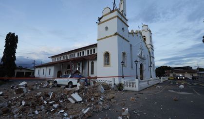 Panama şiddetli depremle sarsıldı