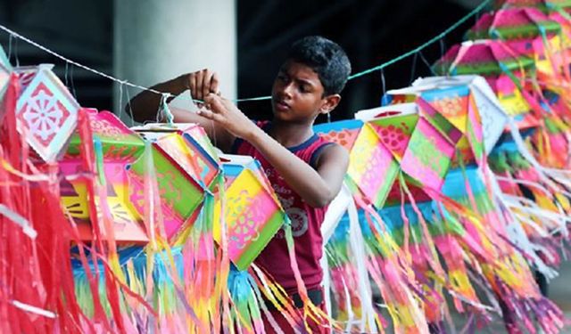 Sri Lanka'da Vesak Festivali kutlamaları başladı