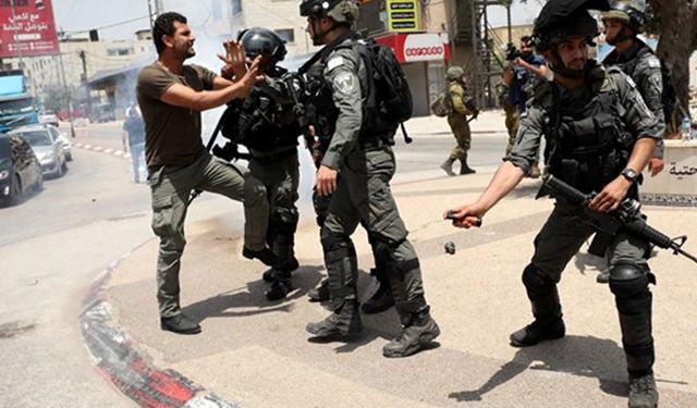 Nablus'ta Yahudi yerleşimlerine karşı düzenlenen protestoda çatışmalar çıktı