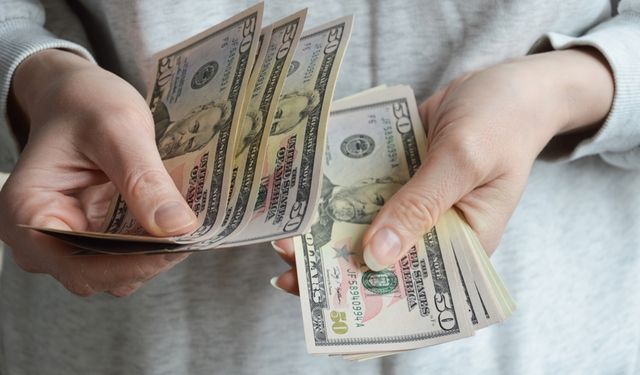 Dolar/TL'de günün ilk rakamları