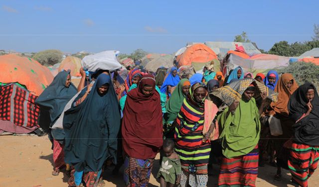 Çin, Somali'ye 1.300 ton gıda yardımında bulundu