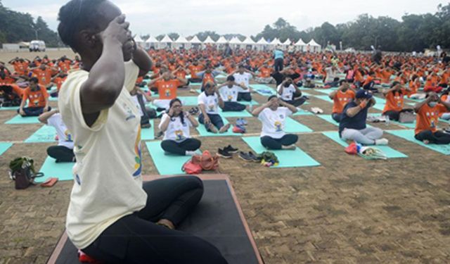 Uganda'nın başkenti Kampala'da Uluslararası Yoga Günü etkinliği