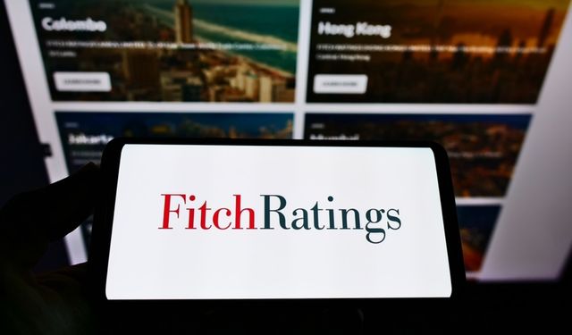 Fitch, Ukrayna'nın kredi notunu yükseltti