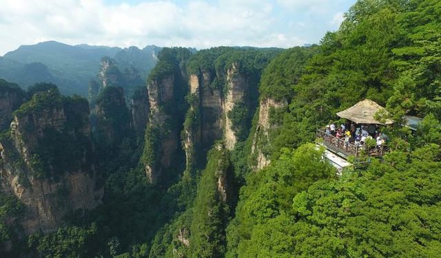 Zhangjiajie'de yaz tatilinin yaklaşmasıyla birlikte turizmi destekleyecek önlemler alındı