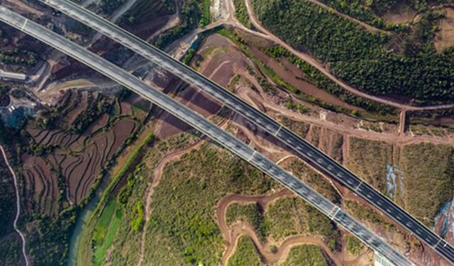 Ürdün'de Çin tarafından finanse edilen yol projesinin temeli atıldı