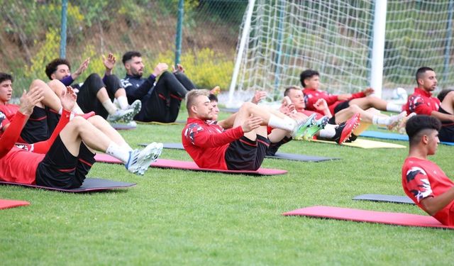 Sivasspor yeni sezon öncesi dayanıklılık çalışmalarına devam ediyor