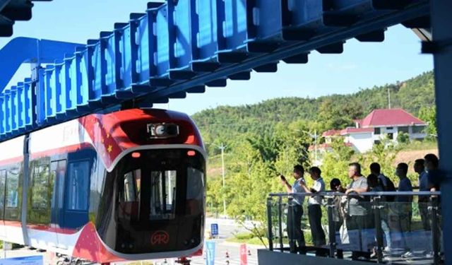 Çin'in doğusunda Taiwan'daki deprem nedeniyle aksayan tren seferleri yeniden başladı