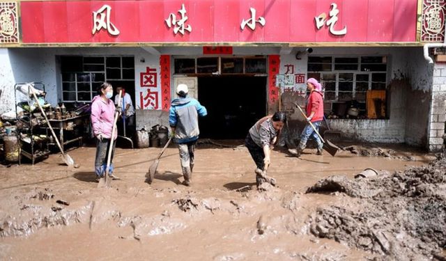 Çin'in kuzeybatısındaki sellerde 17 kişi hayatını kaybetti, 17 kişi kayboldu