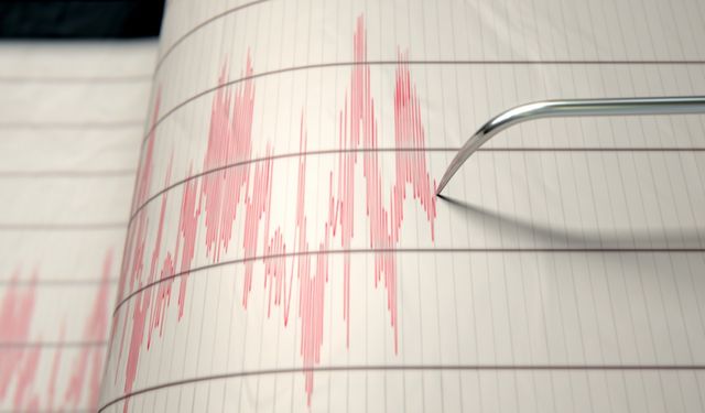 Uzmanından Kuzey Marmara ve İzmir için deprem uyarısı