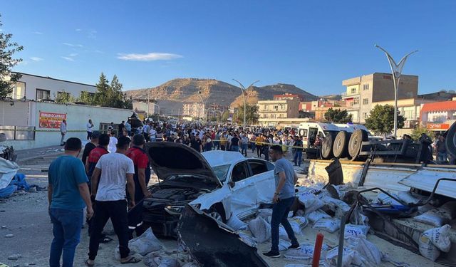 Türkiye’yi yasa boğan Mardin’deki kazada ölen 20 kişi toprağa verildi