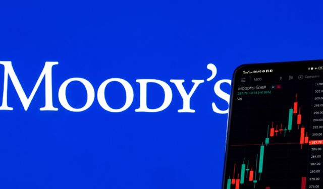 Moody's Türkiye'nin kredi notunu düşürdü